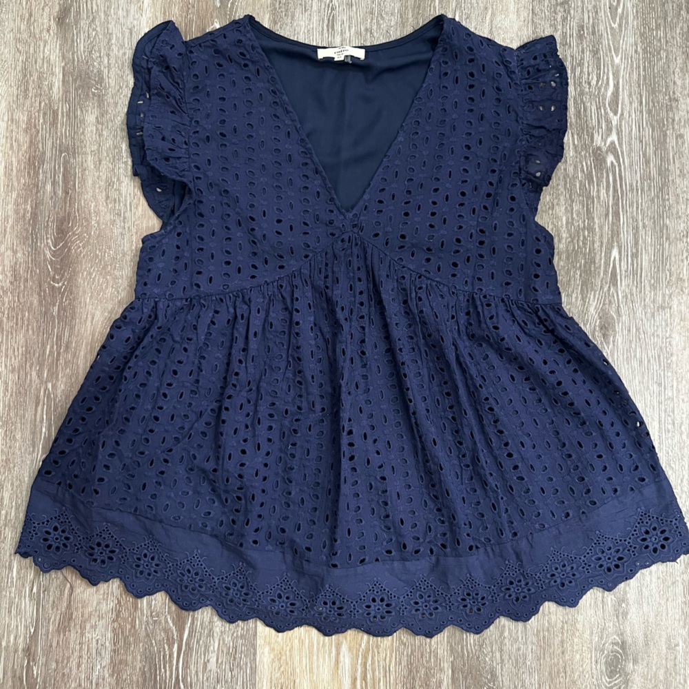 Super cute Entro shirt. Size medium.